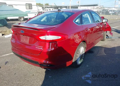 2014 Ford Fusion Hybrid Titanium from USA, damaged, VIN 3FA6P0RU4ER372059